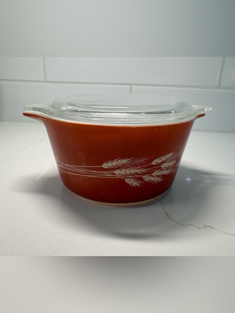 Pyrex 473B Harvest Wheat 1 quart Dish with Pyrex 479 C Lid. Great condition